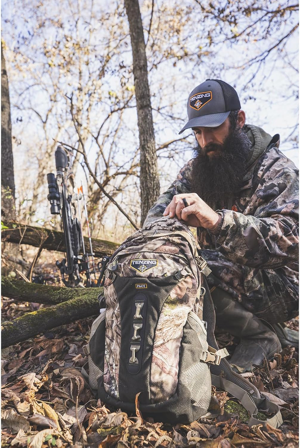 Pace Day Pack, Mossy Oak Break-Up Country, 1,600-Cubic-Inch Low-Profile Ultra Soft Quiet Durable Hunting Backpack with Multiple Pockets & Water Reservoir Compartment